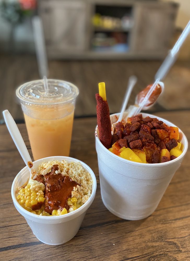 PALETERIA LA MEXICANA Updated September 2024 16 Photos & 18 Reviews