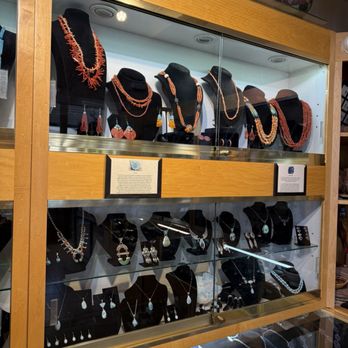 Kokopelli Gallery - Native American Necklaces - Jewelry Near Me - Laguna Beach, California Kokopelli Gallery - Native American Necklaces - Jewelry Near Me - Laguna Beach, California
