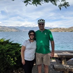 Chelan Electric Bikes - Great scenic view early in the ride