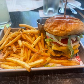 BeetleCat - Cheeseburger - Seafood Near Me - Atlanta, Georgia BeetleCat - Cheeseburger - Seafood Near Me - Atlanta, Georgia