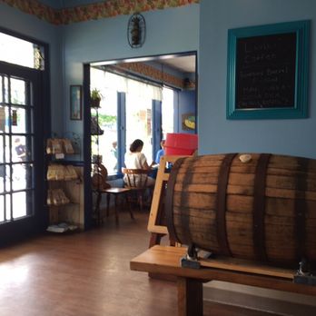 Moke's Bread & Breakfast - View from waiting room toward dining room - Breakfast & Brunch Near Me - Kailua, Hawaii