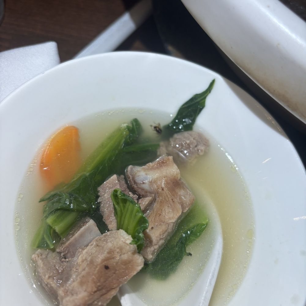 Kue's Chinese Kitchen and Bar - Absolutely shocking experience. One dish had hair, and the soup had a bug floating in it. - Chinese Near Me - Alhambra, California