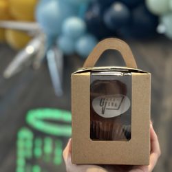 Cara Vana Coffee Shop - Free 5 year anniversary cupcake IG: @ammysalamii