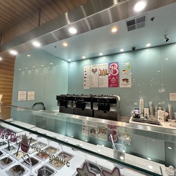 Pinkberry - Inside - Ice Cream & Frozen Yogurt Near Me - Sunnyvale, California