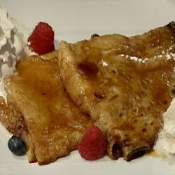 Atmosphère - Crepes Suzette. Not recommended