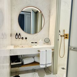 Hotel Lasala - Bathroom (Double historical room)