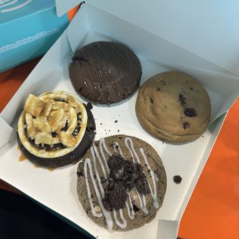 Dirty Dough - Such pretty presentation and so yummy! - Coffee & Tea Near Me - Powell, Ohio