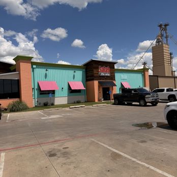 Salas Urban Cantina - Outside - Mexican Near Me - Lawton, Oklahoma Salas Urban Cantina - Outside - Mexican Near Me - Lawton, Oklahoma