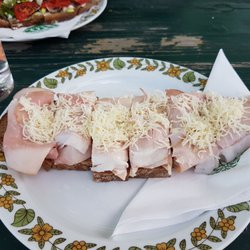 Dornröschen Keller - Fleischbrot