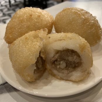 Moon Kee - Pork mochi steamed buns - Cantonese Near Me - New York, New York Moon Kee - Pork mochi steamed buns - Cantonese Near Me - New York, New York