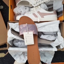 Shoes 'N' More