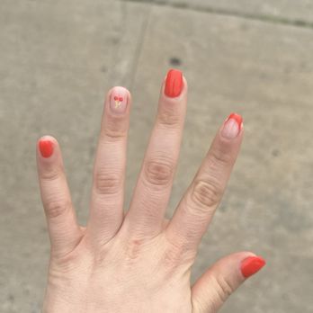 New Sunny Rainbow Nail Salon - Nail Salons Near Me - Brooklyn, New York