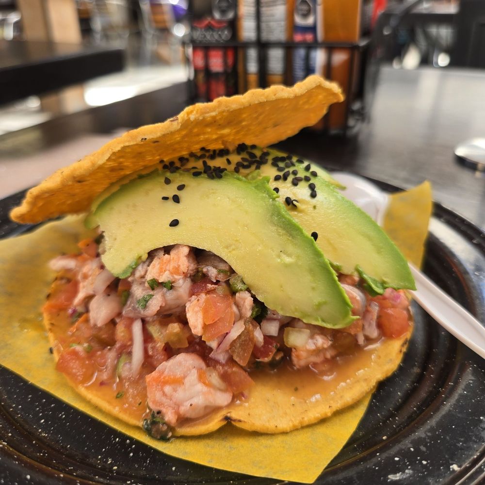 Taco Fish la Paz - Tuna ceviche tosdados - Tacos Near Me - La Paz, BCS Taco Fish la Paz - Tuna ceviche tosdados - Tacos Near Me - La Paz, BCS