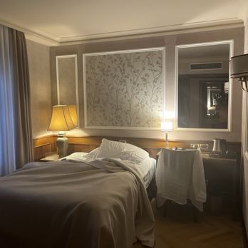 Accademia Hotel - Nice room - Hotels Near Me - Verona, VR