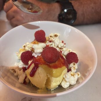 La Pepita - Corn ice cream - Tapas Bars Near Me - Barcelona, B