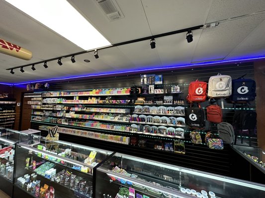 vape shop oakham Oak Hill Smoke Shop, 6138 US-290, Austin, TX 78735, US
