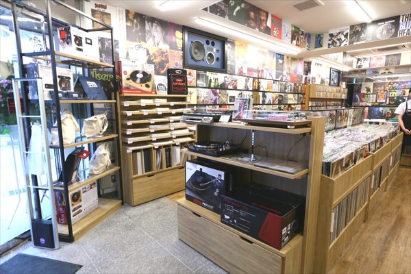 Disk Union Record Shinjuku Record Store by null