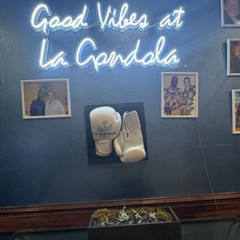 LA Gondola - Ready to try everything! - Italian Near Me - Beverly Hills, California LA Gondola - Ready to try everything! - Italian Near Me - Beverly Hills, California