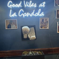 LA Gondola - Ready to try everything!