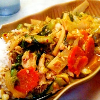 Thai Tom - Chicken Yellow Curry - Thai Near Me - Seattle, Washington Thai Tom - Chicken Yellow Curry - Thai Near Me - Seattle, Washington