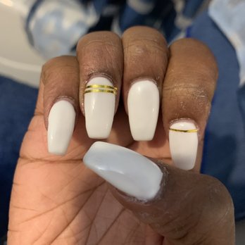 Brandon Nails & Spa - Versus what I got - Nail Salons Near Me - Irvington, New Jersey