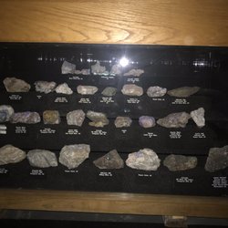 Kinney's Rocks & Gems
