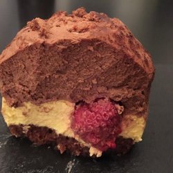 La Halle aux Pains - Entremet mousse mangue et chocolat