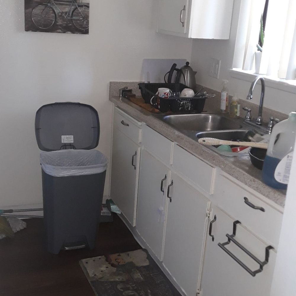 Joese House Cleaning - Before - Home Cleaning Near Me - Los Angeles, California Joese House Cleaning - Before - Home Cleaning Near Me - Los Angeles, California