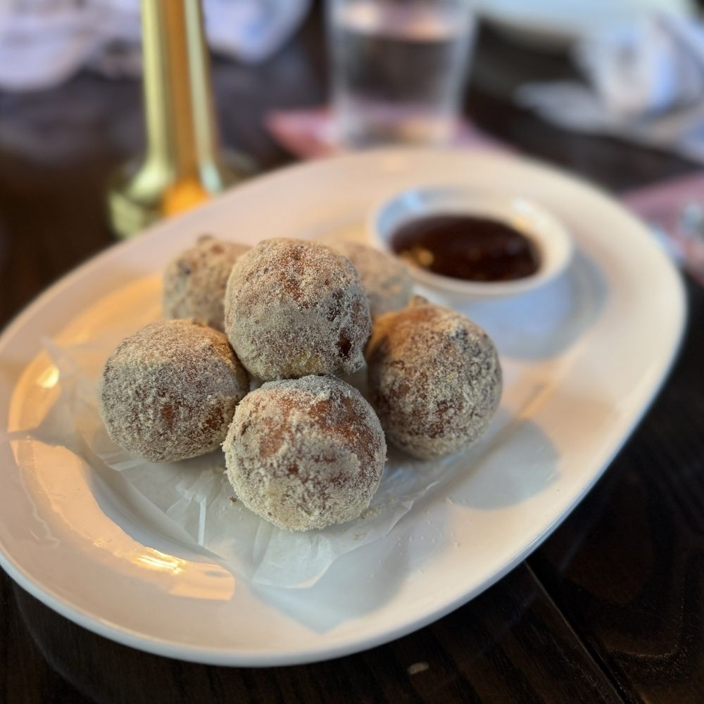 bar Vetti - Ricotta Bomboloni - Italian Near Me - Louisville, Kentucky bar Vetti - Ricotta Bomboloni - Italian Near Me - Louisville, Kentucky