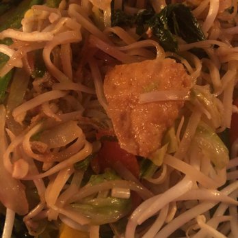 Red Lantern Restaurant & Lounge - Sushi Bars Near Me - Mashantucket, Connecticut