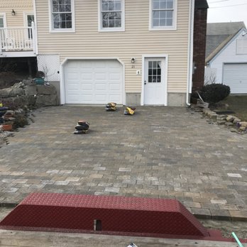 Pro Driveways - Paverblock driveway - Masonry/Concrete Near Me Pro Driveways - Paverblock driveway - Masonry/Concrete Near Me