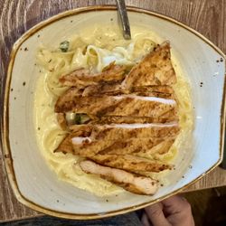 Gallo Nero Italian Bistro - CHICKEN FETTUCCINE ALFREDO