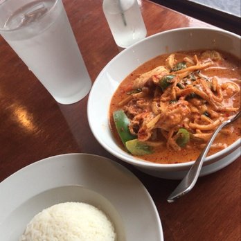 Coconut Thai - Chicken red curry (lunch portion) - Thai Near Me - Edina, Minnesota Coconut Thai - Chicken red curry (lunch portion) - Thai Near Me - Edina, Minnesota