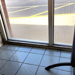Ingles Market # 492 - Filthy wall tiles, mold on window ledges and sludge