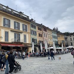 Orta San Giulio - Main plaza