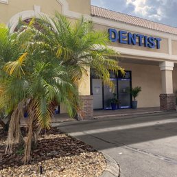 Exterior outside entrance of Nicole Mitchell, DMD - Tampa, Florida Exterior outside entrance of Nicole Mitchell, DMD - Tampa, Florida