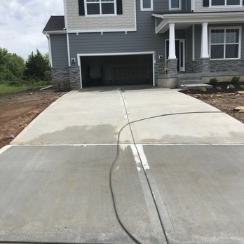 Ameriglass Cleaning - We powerwash new construction concrete flatwork. - Gutter Services Near Me - Liberty, Missouri Ameriglass Cleaning - We powerwash new construction concrete flatwork. - Gutter Services Near Me - Liberty, Missouri