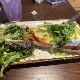 Eggs Benedict - BLT
