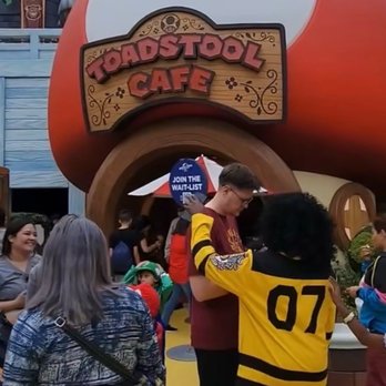 Toadstool Cafe - Cafes Near Me - Universal City, California Toadstool Cafe - Cafes Near Me - Universal City, California