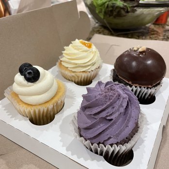 Jennivee’s Bakery - Desserts Near Me - Chicago, Illinois Jennivee’s Bakery - Desserts Near Me - Chicago, Illinois