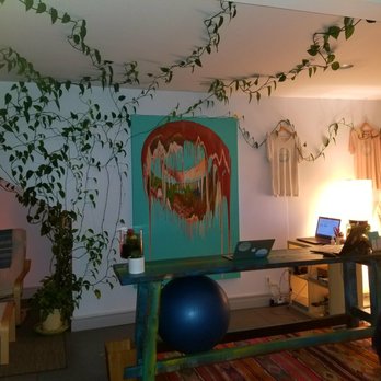 FLOAT STL - Midtown - Front desk - Meditation Centers Near Me - Saint Louis, Missouri