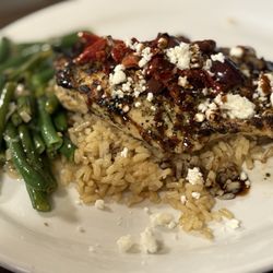 Schnucks Des Peres - Mediterranean chicken