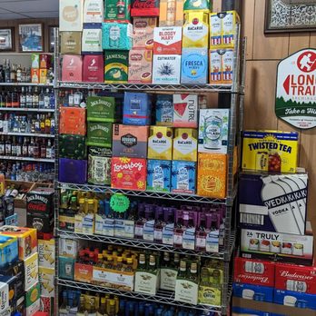Highlands Package Store - Beer, Wine & Spirits Near Me - Farmington, Connecticut