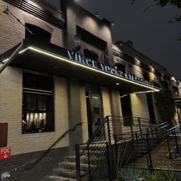 VINCE YOUNG STEAKHOUSE - Updated January 2025 - 780 Photos & 753 Reviews - 301 San Jacinto Blvd