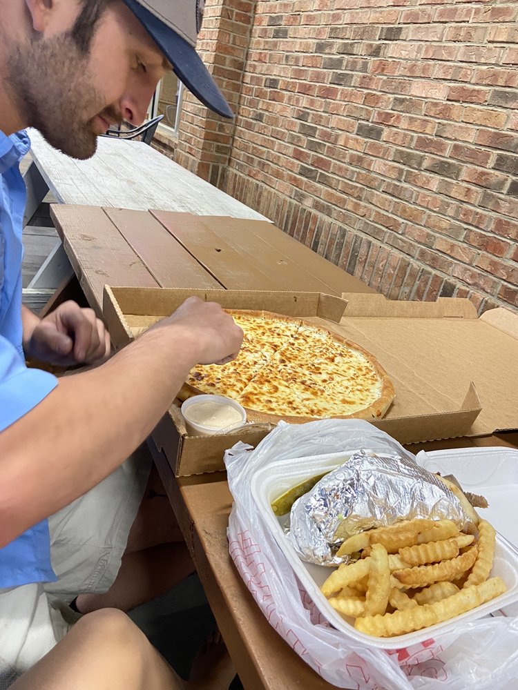 OUZO’S PIZZA Updated September 2024 44 Photos & 52 Reviews 4124