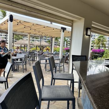 Cliff Dive Grill - Bar - Barbeque Near Me - Lahaina, Hawaii Cliff Dive Grill - Bar - Barbeque Near Me - Lahaina, Hawaii