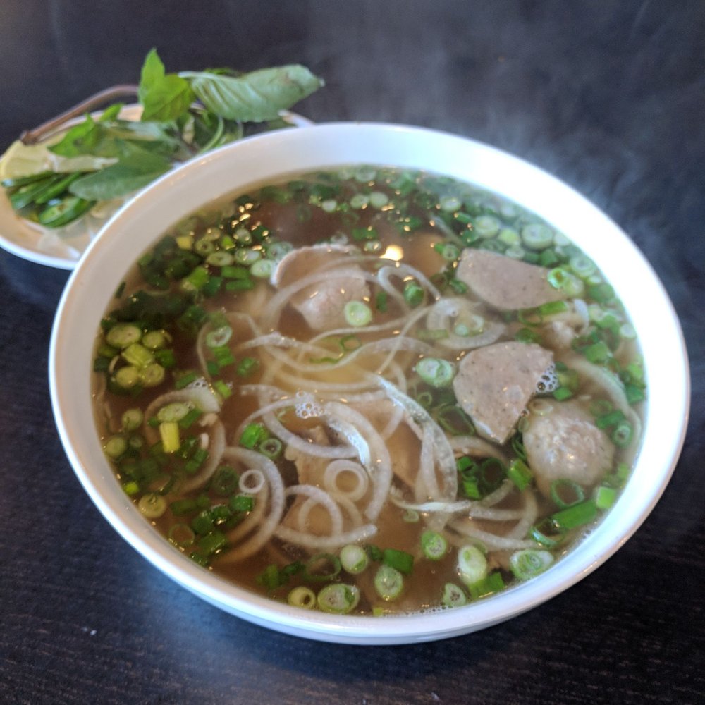 Simply Pho - XL combo phó bowl! Super tasty! - Noodles Near Me - Orange, California Simply Pho - XL combo phó bowl! Super tasty! - Noodles Near Me - Orange, California