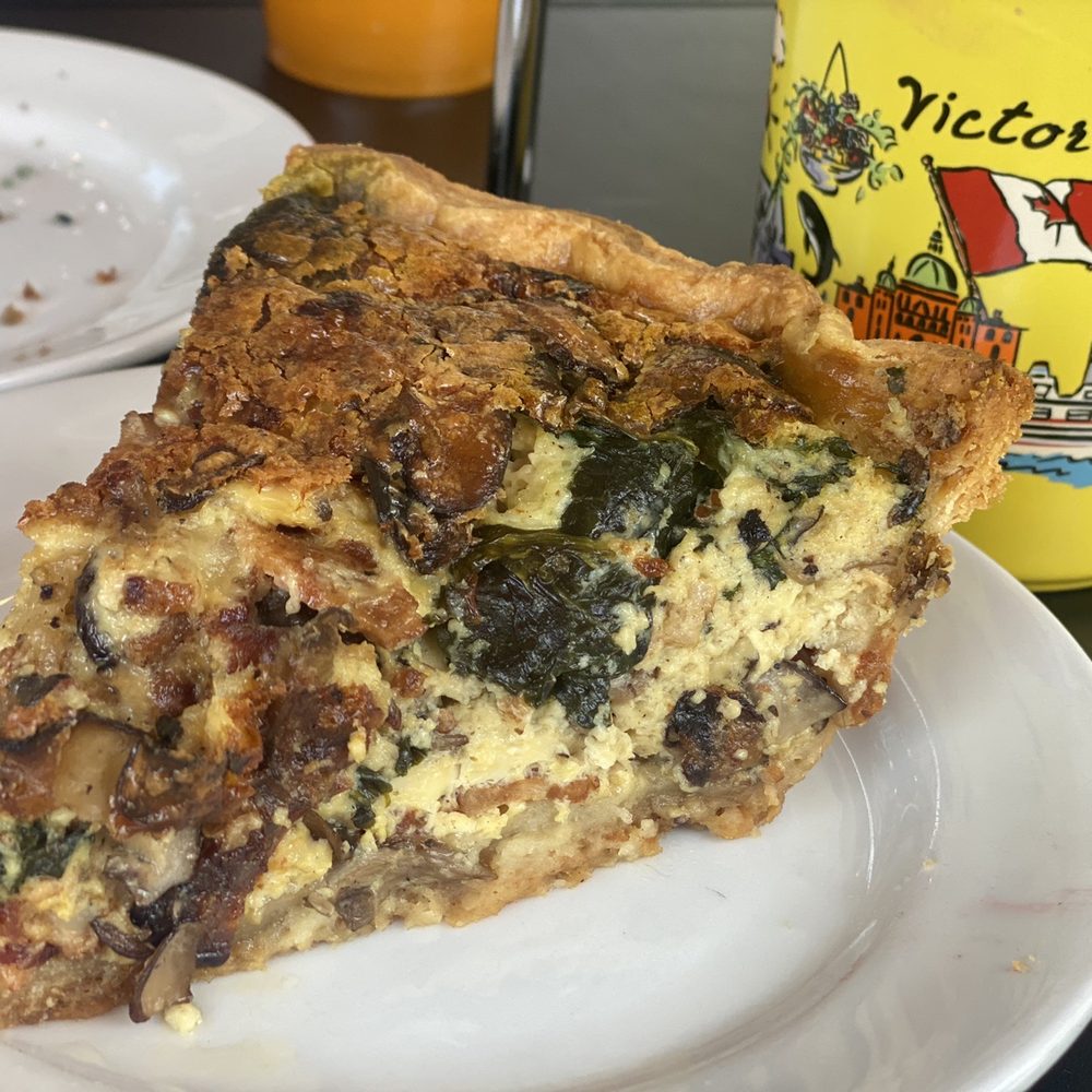 Kitchenette - Bacon, spinach quiche - Breakfast & Brunch Near Me - Templeton, California Kitchenette - Bacon, spinach quiche - Breakfast & Brunch Near Me - Templeton, California