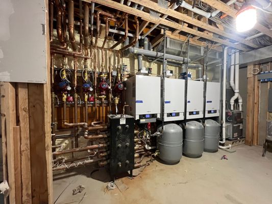 WT Mechanical LLC Logo