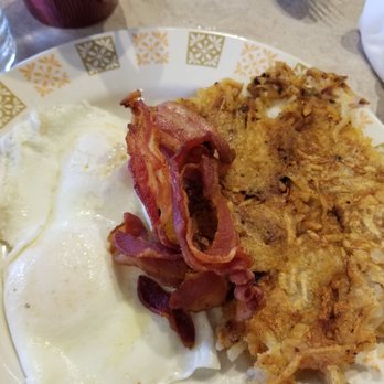 Buttermilk's Farmhouse - Hashbrowns ordered crispy! - Breakfast & Brunch Near Me - Patchogue, New York